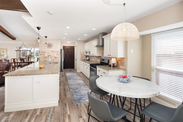 9352 Briarhurst Drive, Dallas, TX 75243