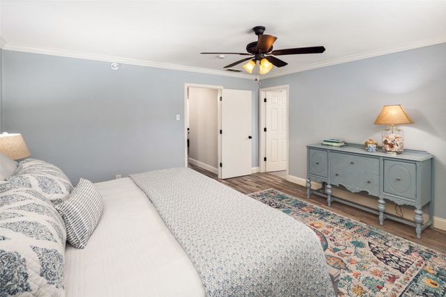 9352 Briarhurst Drive, Dallas, TX 75243