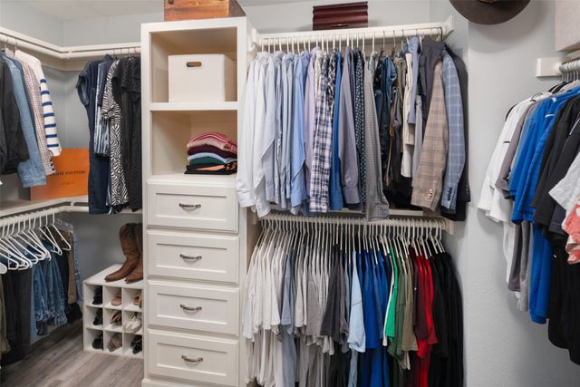 9352 Briarhurst Drive, Dallas, TX 75243