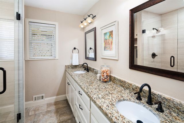 9352 Briarhurst Drive, Dallas, TX 75243