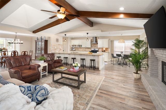 9352 Briarhurst Drive, Dallas, TX 75243