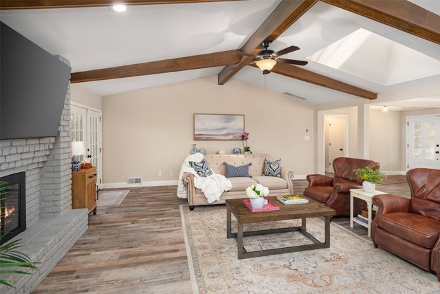 9352 Briarhurst Drive, Dallas, TX 75243