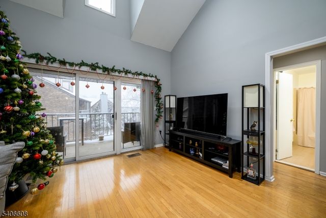 900 Valley Rd D1O, Clifton City, NJ 07013