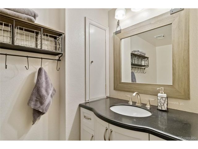 10316 Tracery Ct, Parker, CO 80134