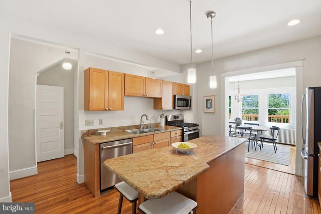 1609 G ST SE, Washington, DC 20003