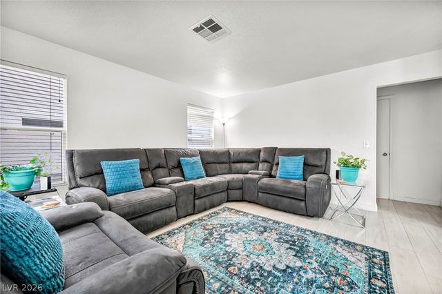 7225 Old Mission Drive, Las Vegas, NV 89128