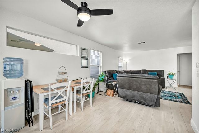 7225 Old Mission Drive, Las Vegas, NV 89128