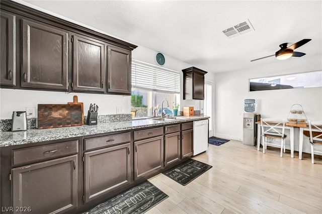 7225 Old Mission Drive, Las Vegas, NV 89128