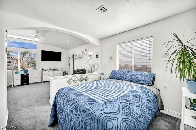 7225 Old Mission Drive, Las Vegas, NV 89128