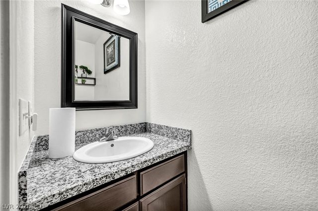 7225 Old Mission Drive, Las Vegas, NV 89128