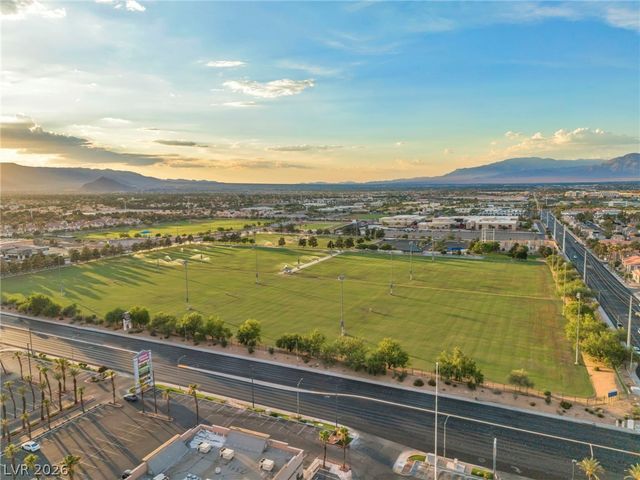 7225 Old Mission Drive, Las Vegas, NV 89128