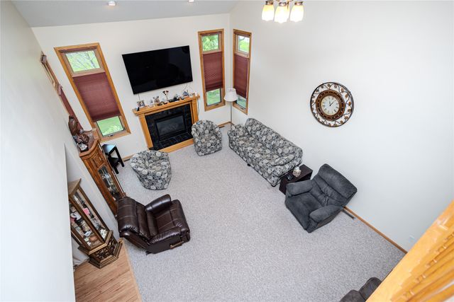 1120 W 16th Street S, Newton, IA 50208