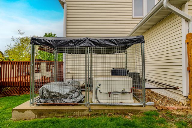 1120 W 16th Street S, Newton, IA 50208