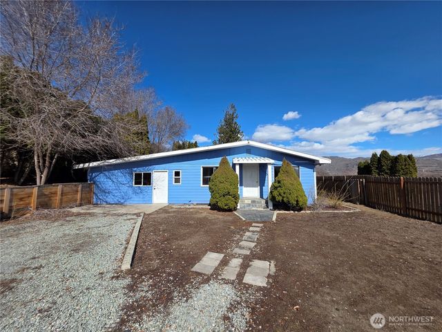 1009 17th Avenue, Oroville, WA 98844