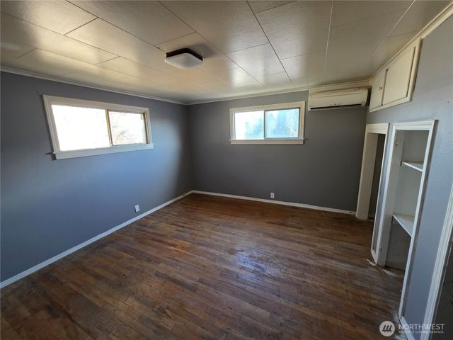 1009 17th Avenue, Oroville, WA 98844