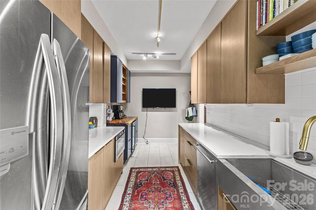 301 W 10th Street W 308, Charlotte, NC 28202