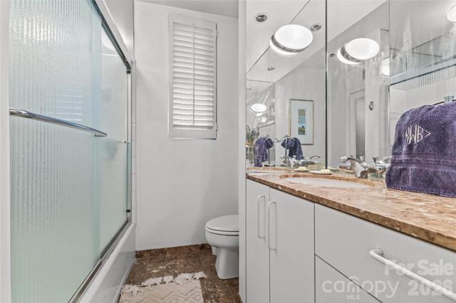 301 W 10th Street W 308, Charlotte, NC 28202