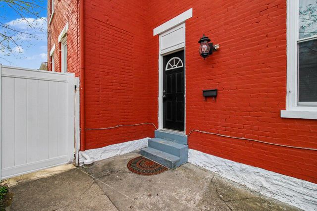 104 8th Avenue, Dayton, KY 41074