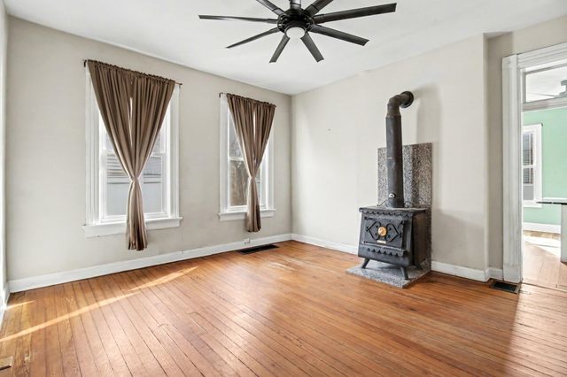 104 8th Avenue, Dayton, KY 41074