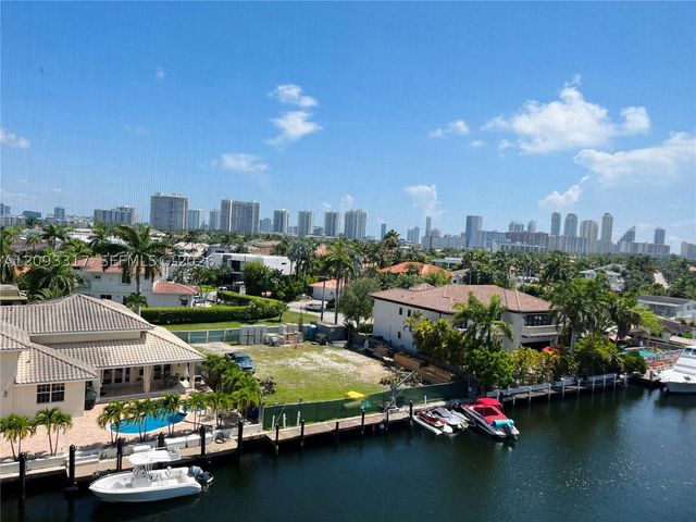 2935 NE 163rd St 5P, North Miami Beach, FL 33160