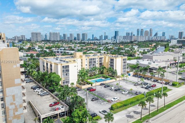 2935 NE 163rd St 5P, North Miami Beach, FL 33160