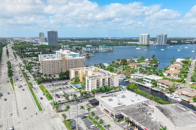 2935 NE 163rd St 5P, North Miami Beach, FL 33160
