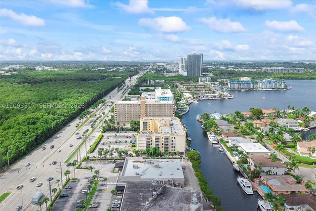 2935 NE 163rd St 5P, North Miami Beach, FL 33160