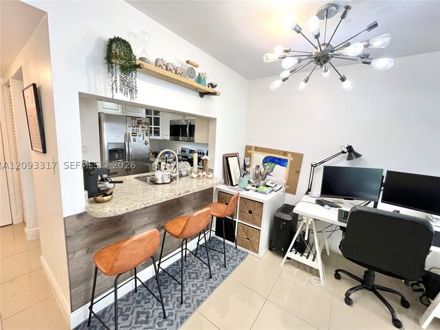 2935 NE 163rd St 5P, North Miami Beach, FL 33160