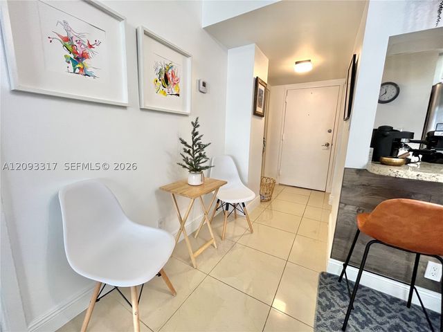 2935 NE 163rd St 5P, North Miami Beach, FL 33160