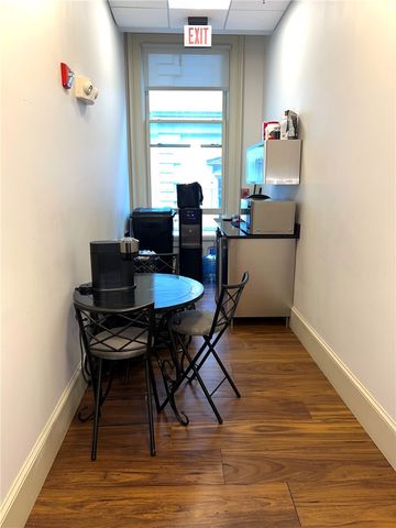 1 Custom House Street 4, Providence, RI 02903