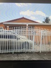 240 E 39th St, Hialeah, FL 33013