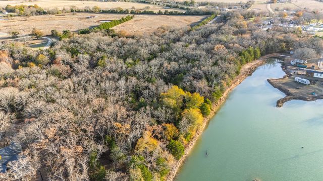 2096 Private Road 3340, Greenville, TX 75402