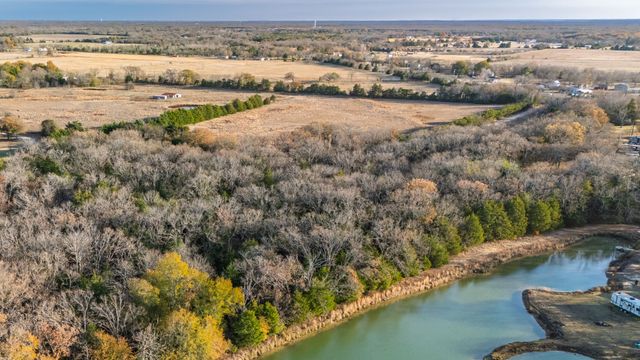 2096 Private Road 3340, Greenville, TX 75402