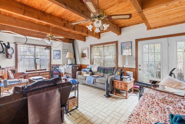 2096 Private Road 3340, Greenville, TX 75402