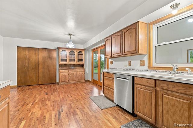7106 Lake Road, Montrose, MI 48457