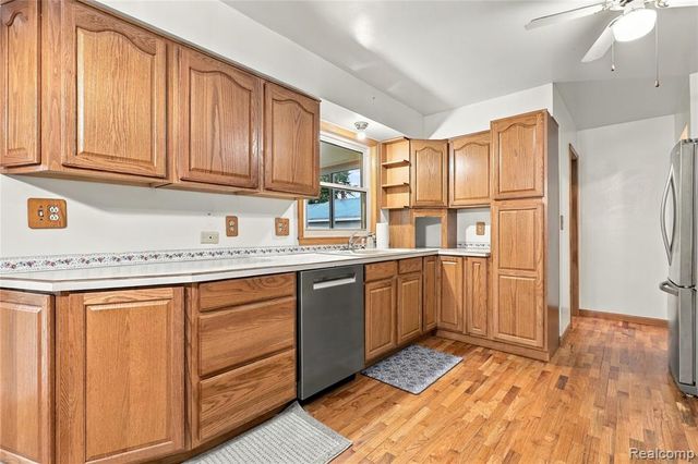 7106 Lake Road, Montrose, MI 48457