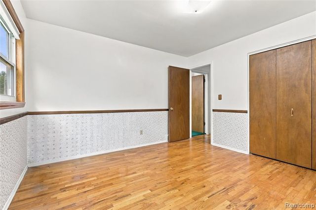 7106 Lake Road, Montrose, MI 48457