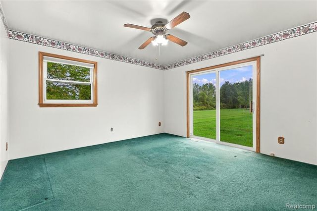 7106 Lake Road, Montrose, MI 48457