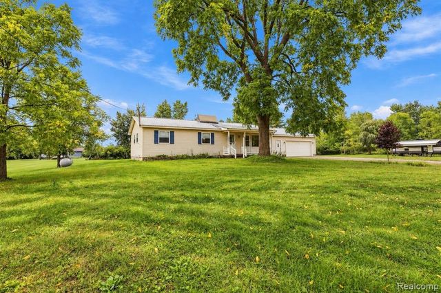 7106 Lake Road, Montrose, MI 48457