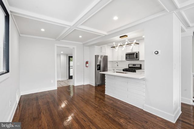 1204 TRENTON PL SE, Washington, DC 20032