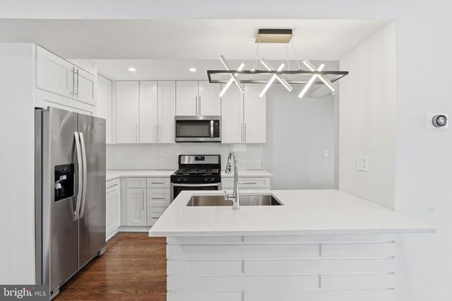 1204 TRENTON PL SE, Washington, DC 20032