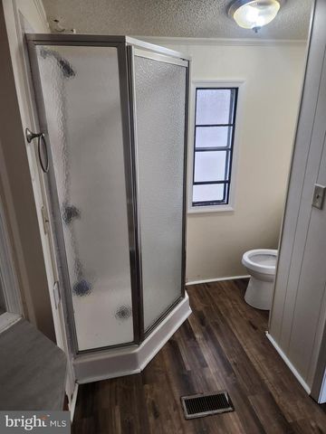 121 CONNECTOR RD, Martinsburg, WV 25405