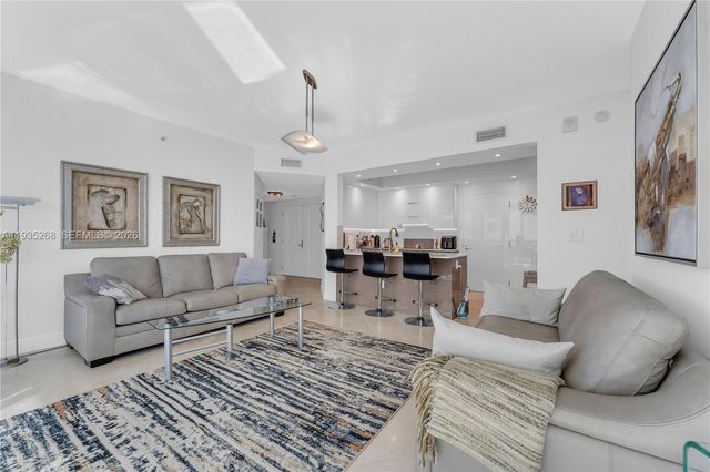 3101 S Ocean Drive 606, Hollywood, FL 33019