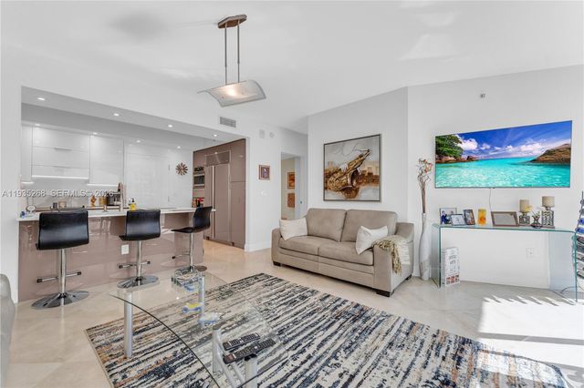 3101 S Ocean Drive 606, Hollywood, FL 33019