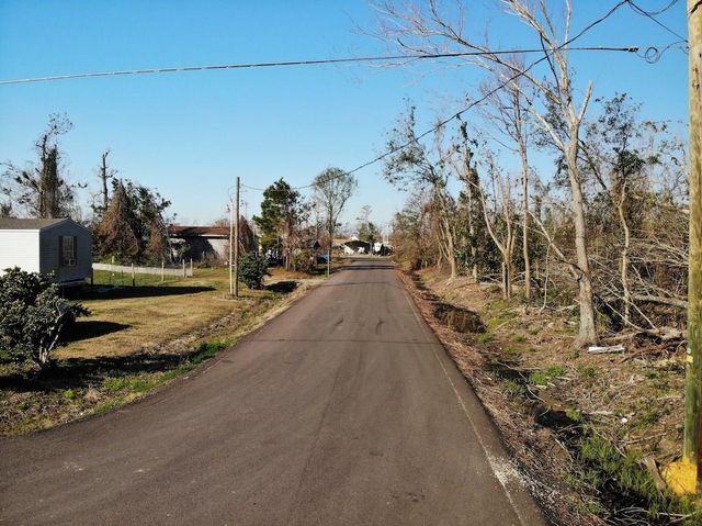 Michael Lane, Sulphur, LA 70665