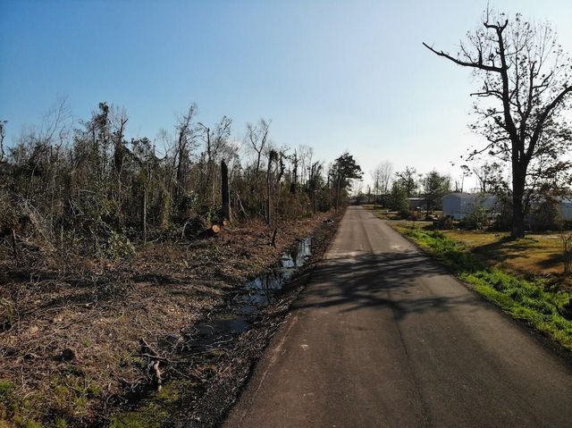 Michael Lane, Sulphur, LA 70665