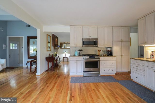 322 MOUNT VERNON PL, Rockville, MD 20852
