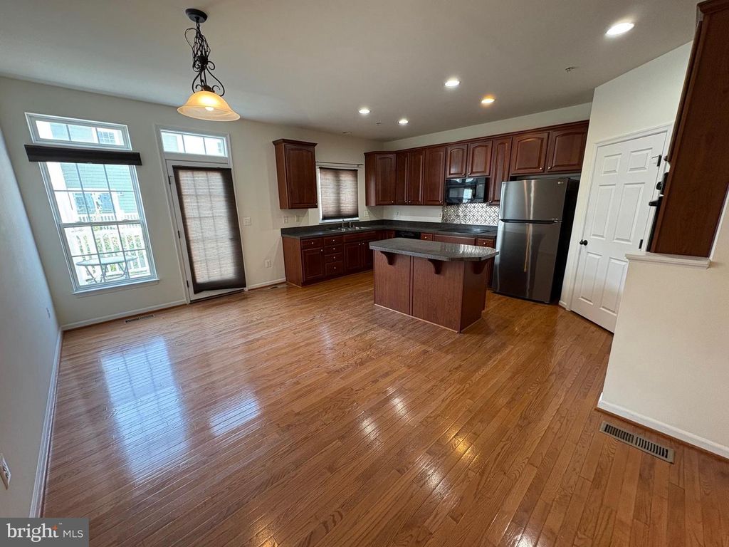 300 DIXON ST #303, Easton, MD 21601