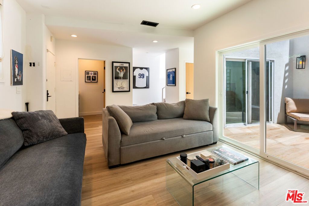 1823 20th Street 103, Santa Monica, CA 90404 — photo 5