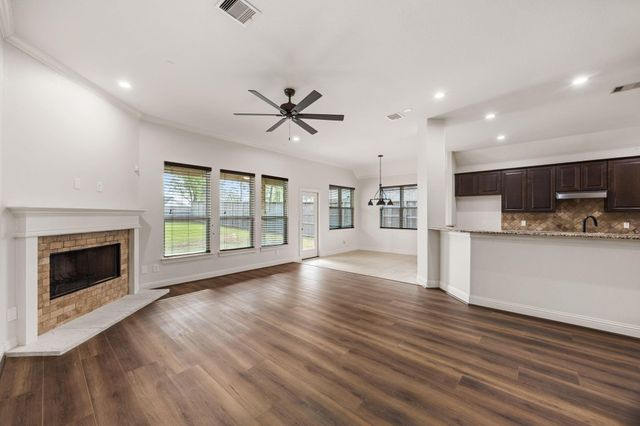 18843 Maverick Ranch Road E, Magnolia, TX 77355